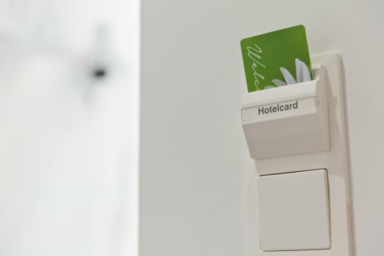 Letomotel Nuernberg City Exteriör bild